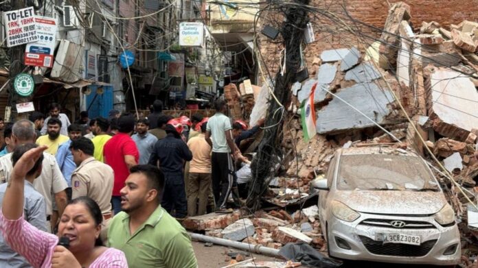 setya-niketan-building-collapse-delhi